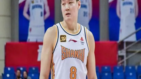 CBA巅峰对决！残兵广东激战卫冕王，生死一战，单场定乾坤，焦点之战一触即发！